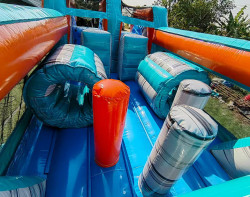 64 1779550680 47FT TROPIC THUNDER OBSTACLE COURSE